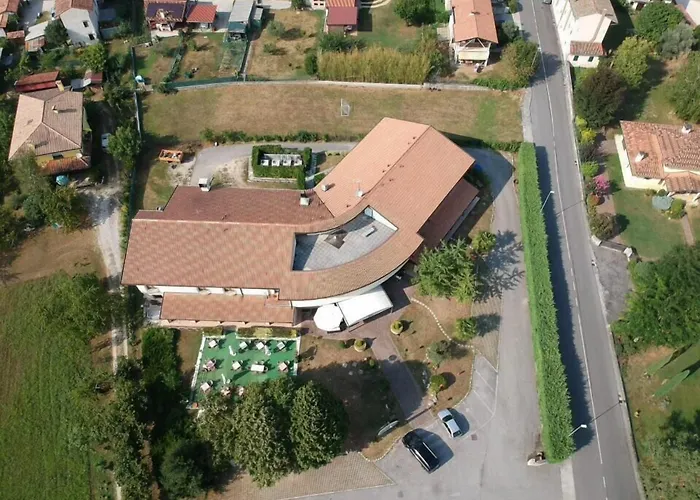 Ca' Del Bosco Hotel 3*